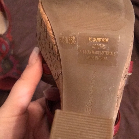 BCBG platforms - Picture 4 of 4